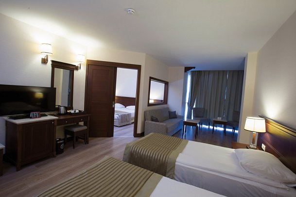 Fame Residence Kemer & Spa - Wohnbeispiel Familienzimmer Superior (Zimmercodierung FS1)