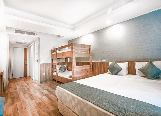 Dosinia Luxury Resort - Wohnbeispiel Doppelzimmer mit Etagenbett (Zimmercodierungen DB2 & DB3)