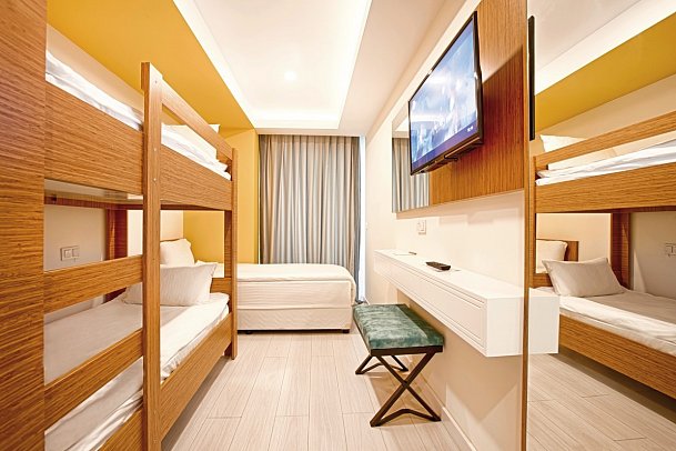 Dosinia Luxury Resort - Wohnbeispiel Familienzimmer (Zimmercodierungen FB1 & FB2)