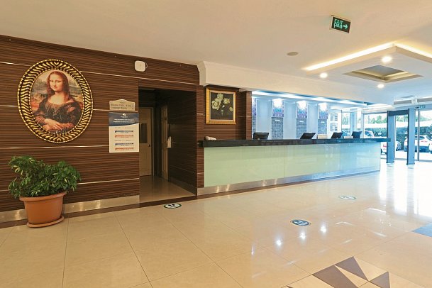 Crystal Aura Aqua Collection