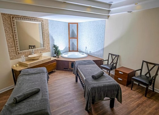 Fore Resort & Spa
