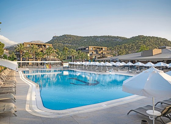 Sailor's Beach Club