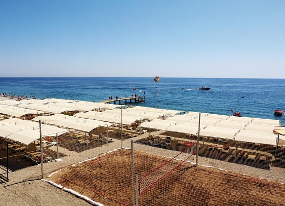 Sailor's Beach Club