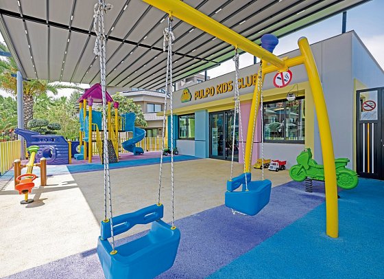 Sailor's Beach Club