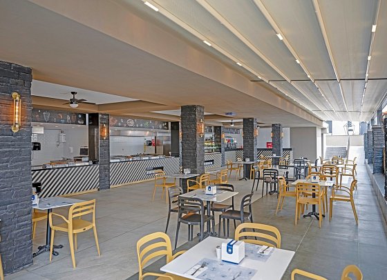 Sailor's Beach Club
