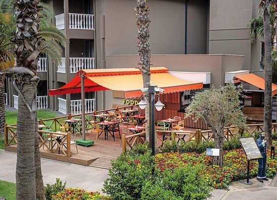 Sailor's Beach Club