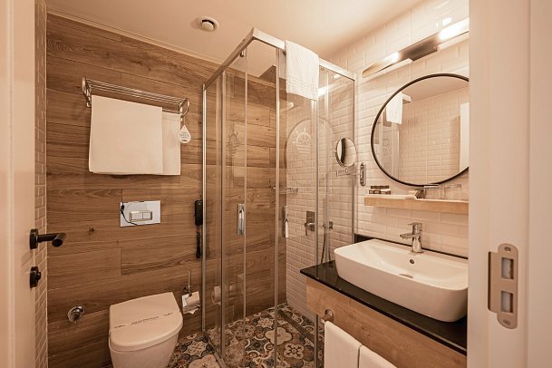 Sailor's Beach Club - Beispiel Bad Doppelzimmer (Zimmercodierungen DB1 & DC1)