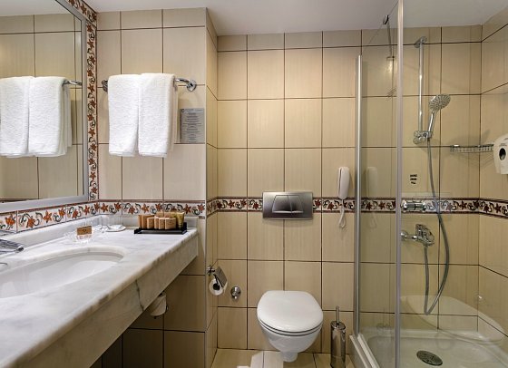 Seven Seas Hotel Life - Wohnbeispiel Familienzimmer Haupthaus (Zimmercodierung FBU)