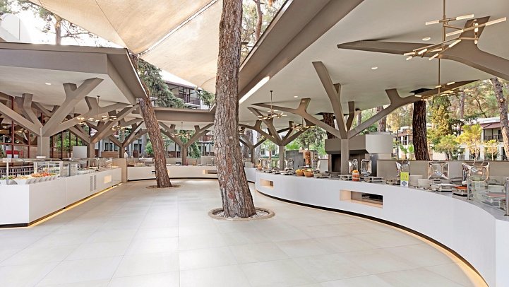 Seven Seas Hotel Life