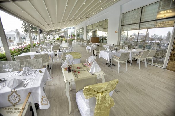 Azura Deluxe Resort & Spa Hotel