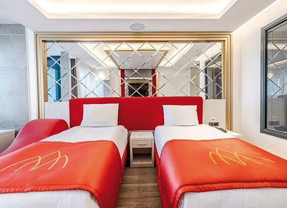 Granada Luxury Red - Wohnbeispiel Doppelzimmer seitl. Meerblick (Zimmercodierung DBN)