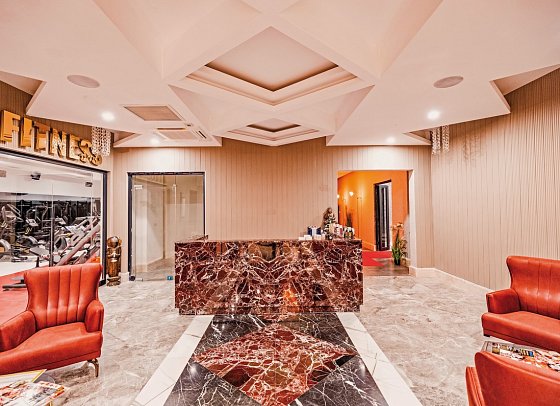 Granada Luxury Red