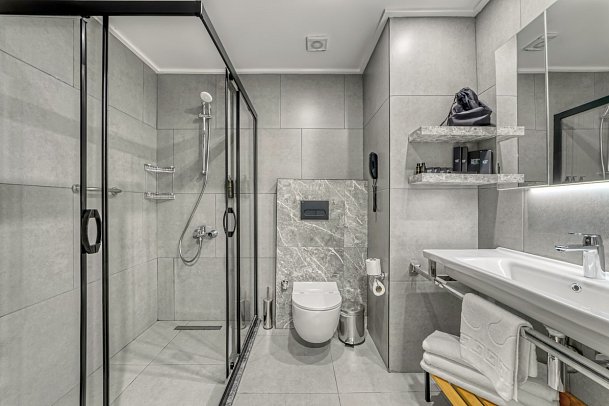 Seven Seas Palmeras Bay - Beispiel Bad (Zimmercodierungen DB1, DBL, DCL, DBM, DCM, FBM & FBL)