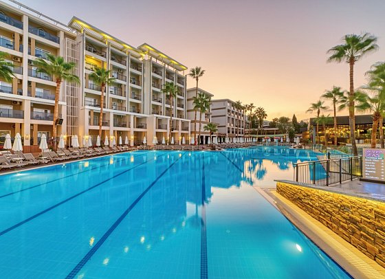 Seven Seas Palmeras Bay