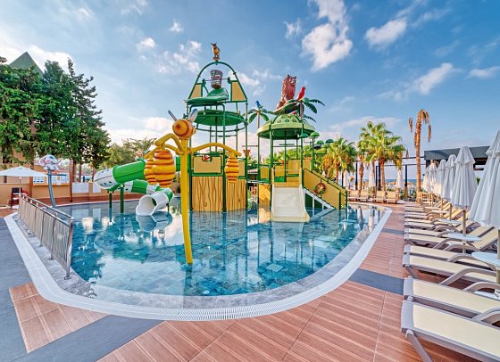 Seven Seas Palmeras Bay
