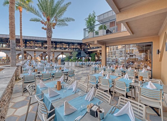 Seven Seas Palmeras Bay