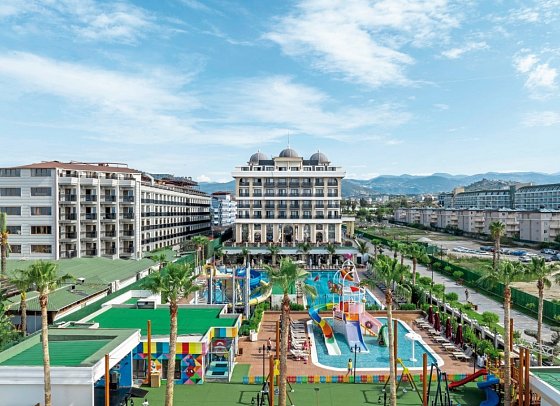 Serenity Queen Hotel