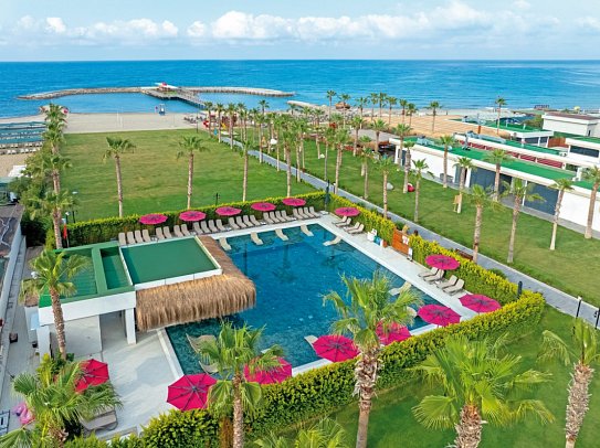 Serenity Queen Hotel