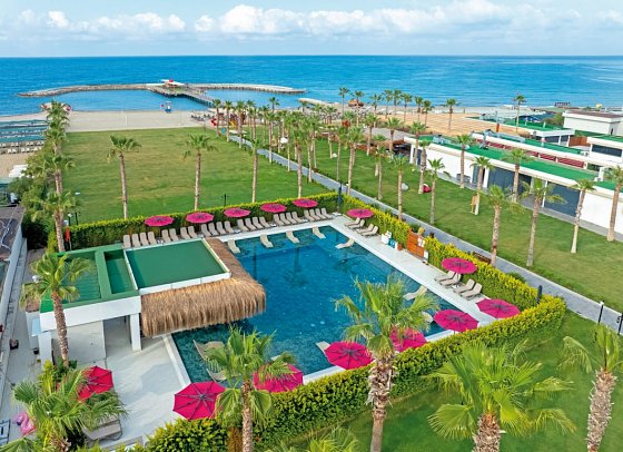 Serenity Queen Hotel