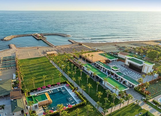 Serenity Queen Hotel