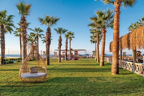 Serenity Queen Hotel