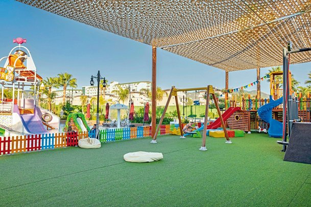 Serenity Queen Hotel