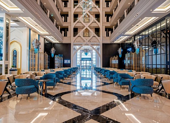 Serenity Queen Hotel