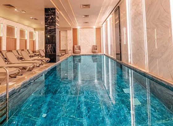 Serenity Queen Hotel