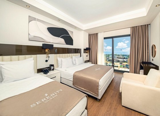 Serenity Queen Hotel - Wohnbeispiel Doppelzimmer Deluxe Meerblick (Zimmercodierungen DDM & DC4)
