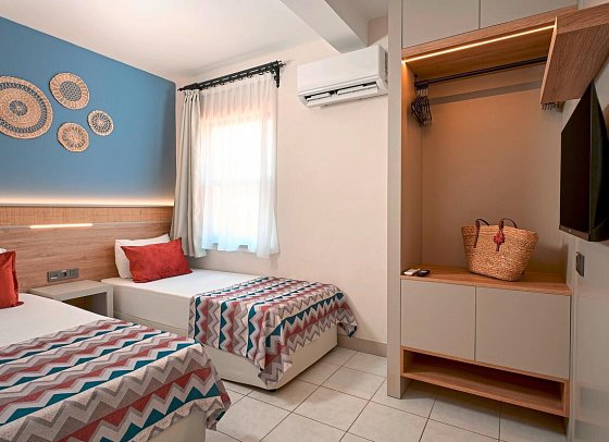 Club Hotel Titan - Wohnbeispiel Familienzimmer (Zimmercodierung FB1)
