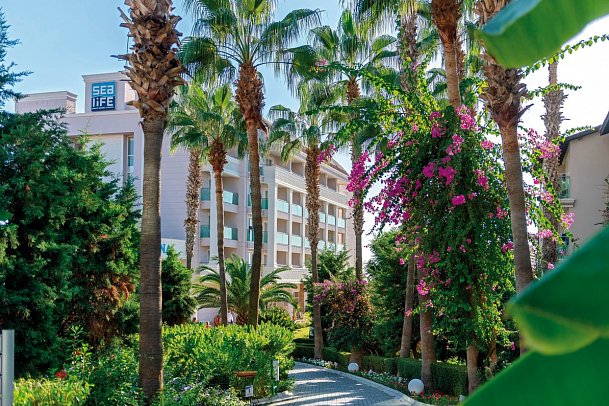 Sealife Buket Resort & Beach