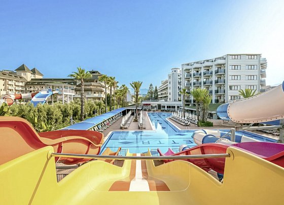 Caretta Beach Hotel
