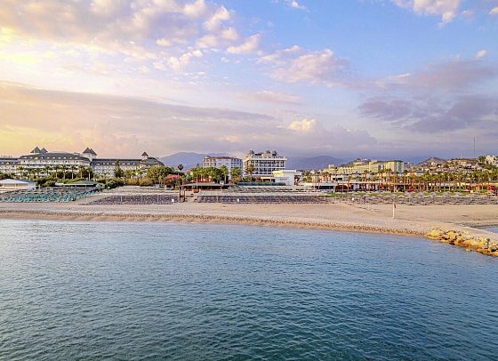 Caretta Beach Hotel