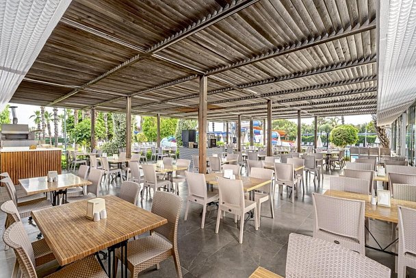 Caretta Beach Hotel