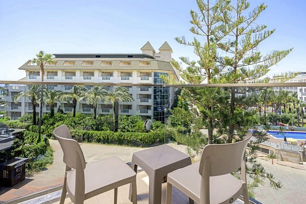 Caretta Beach Hotel