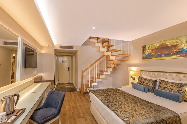 Haydarpasha Palace - Wohnbeispiel Maisonette Lanblick (Zimmercodierungen MB1 & MB2)