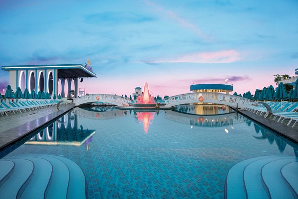 Granada Luxury Beach