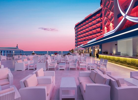 Granada Luxury Beach