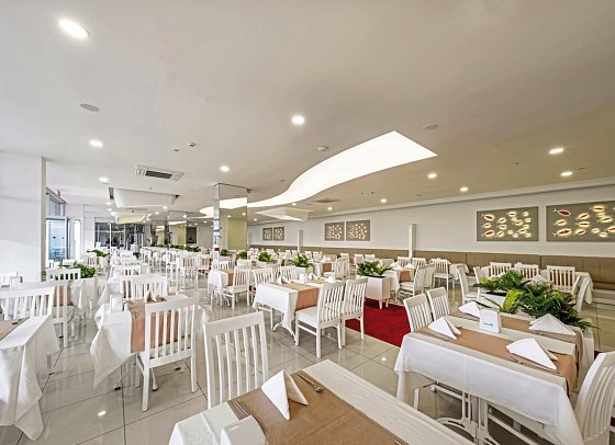 Laguna Beach Alya Resort & Spa