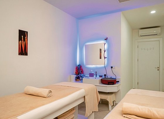 Laguna Beach Alya Resort & Spa