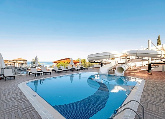 Laguna Beach Alya Resort & Spa