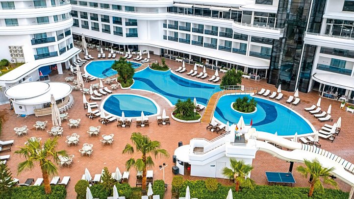 Laguna Beach Alya Resort & Spa