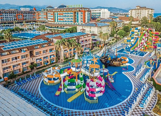 Lonicera World Hotel
