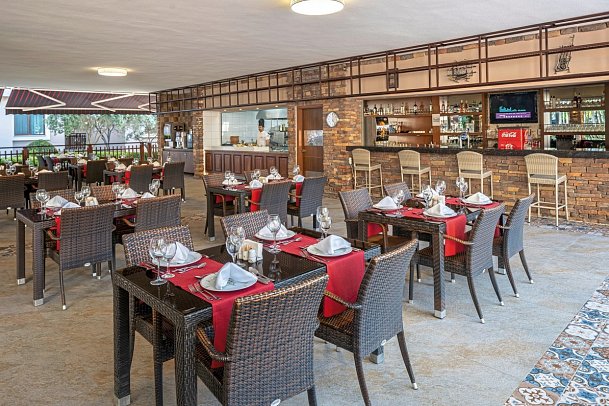 Quattro Family Club DEM Hotel