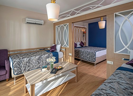 Quattro Family Club DEM Hotel - Wohnbeispiel Familienzimmer Hauptgebäude (Zimmercodierungen FBL, FBP & FBM)