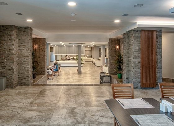 Riviera Zen Hotel