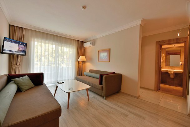 Royal Garden Beach - Wohnbeispiel Familienzimmer Haupthaus