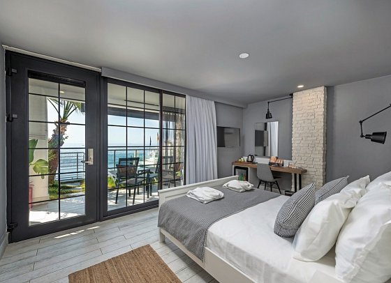 White City Resort - Wohnbeispiel Doppelzimmer Premium mit Terrasse Meerseite (Zimmercodierung DM3)