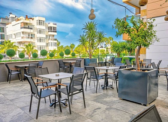 Tac Premier Hotel & Spa