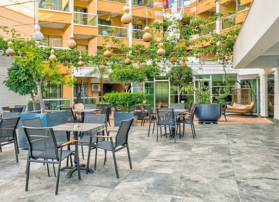 Tac Premier Hotel & Spa